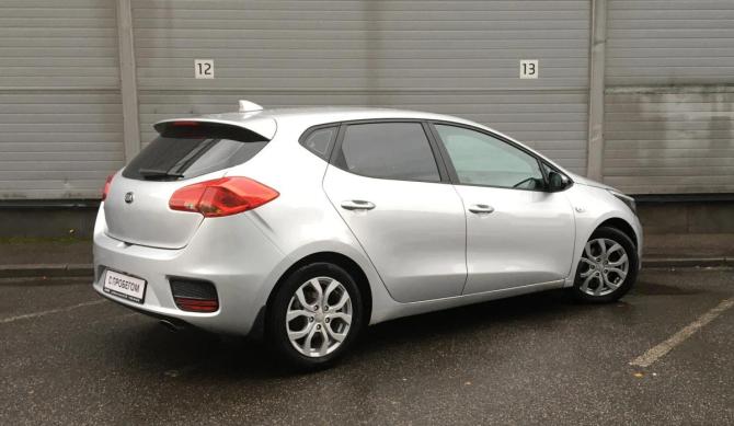 Kia Ceed II Рестайлинг с пробегом 2017 года, цена 1 029 000 рублей, 139459 км, хэтчбек, Автокод Объявления