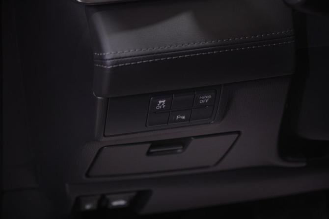 Mazda 6 III (GJ) Рестайлинг 2 с пробегом 2020 года, цена 2 569 000 рублей, 23500 км, седан, Автокод Объявления