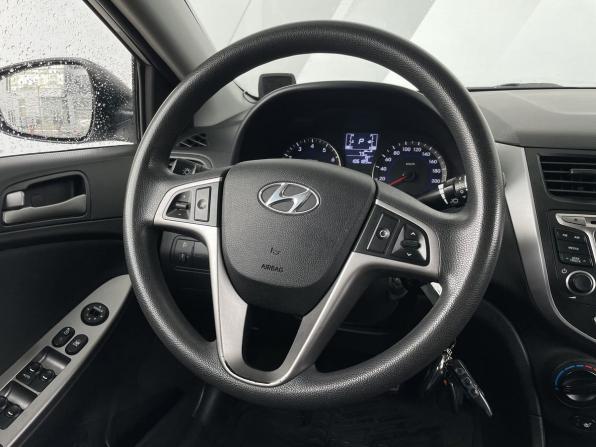 Hyundai Solaris I с пробегом 2014 года, цена 818 000 рублей, 106189 км, седан, Автокод Объявления