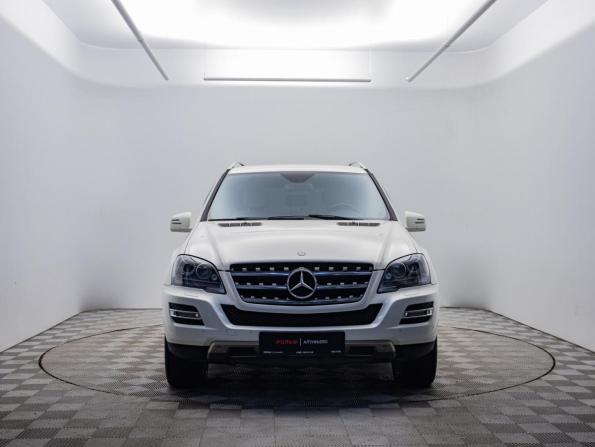 Mercedes-Benz M-Класс II (W164) Рестайлинг с пробегом 2011 года, цена 1 740 000 рублей, 206876 км, внедорожник, Автокод Объявления