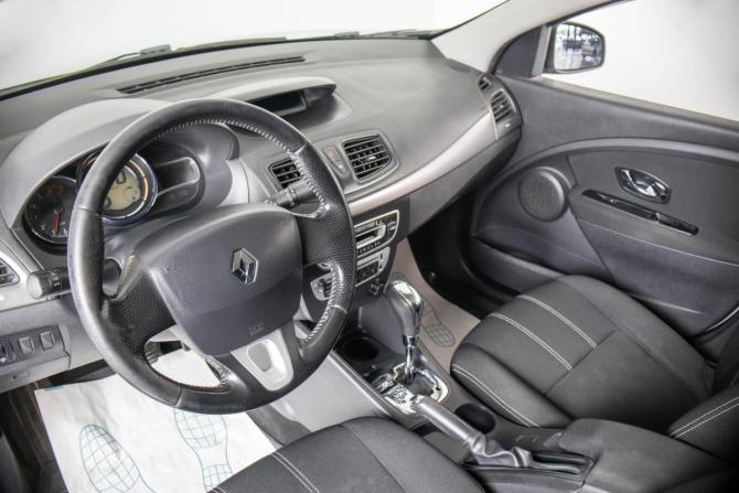 Renault Fluence I Рестайлинг с пробегом 2013 года, цена 699 000 рублей, 175000 км, седан, Автокод Объявления