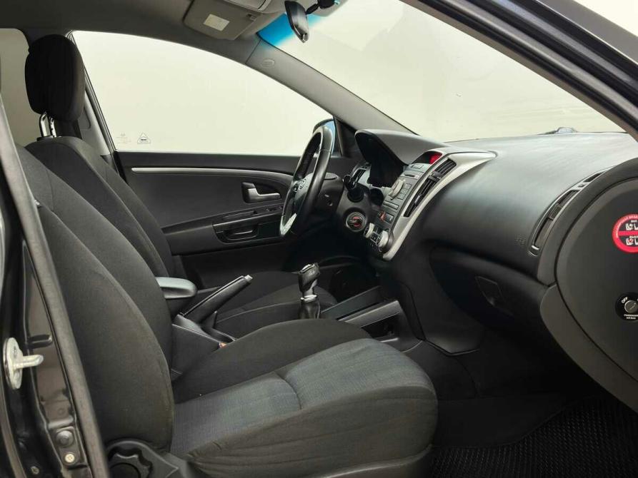 Kia Ceed I Рестайлинг Москва  - изображение 10