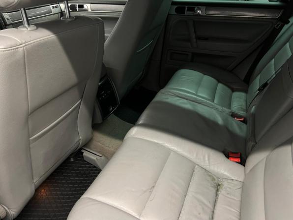 Volkswagen Touareg I Рестайлинг с пробегом 2007 года, цена 899 000 рублей, 421034 км, внедорожник, Автокод Объявления