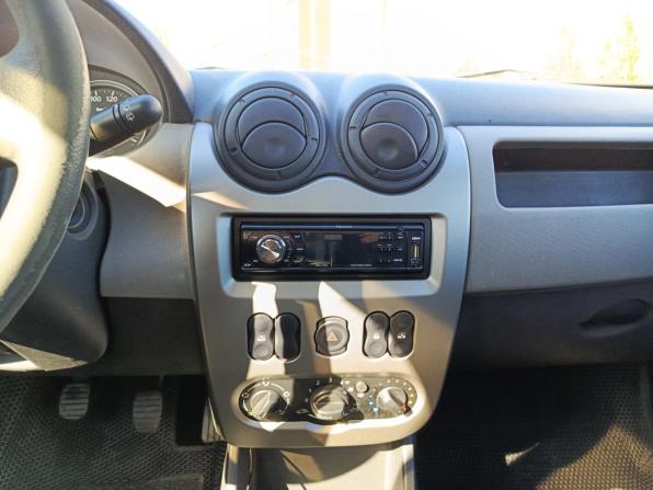Renault Sandero I с пробегом 2012 года, цена 650 000 рублей, 113820 км, хэтчбек, Автокод Объявления