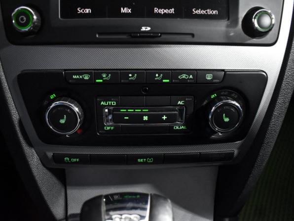 Skoda Octavia II (A5) Рестайлинг с пробегом 2009 года, цена 555 000 рублей, 205970 км, лифтбек, Автокод Объявления