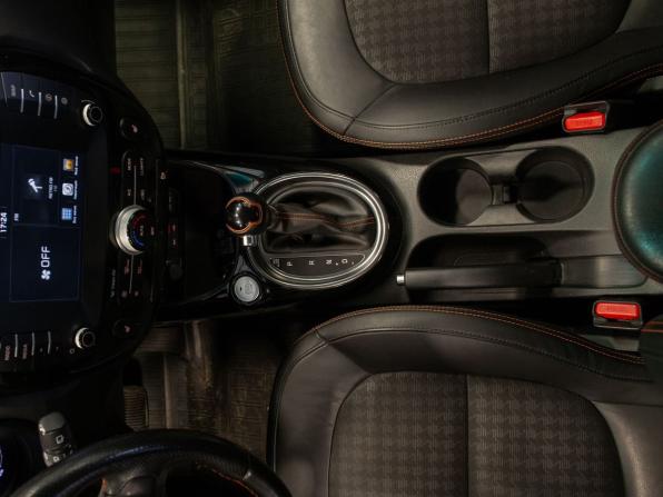 Kia Soul II Рестайлинг с пробегом 2016 года, цена 1 650 000 рублей, 140167 км, хэтчбек, Автокод Объявления
