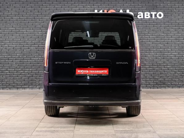 Honda Stepwgn VI с пробегом 2024 года, цена 3 500 000 рублей, 39099 км, минивэн, Автокод Объявления