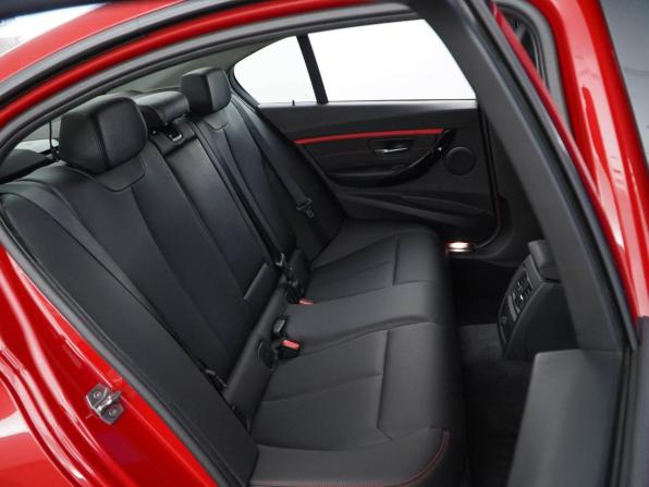 BMW 3 серии VI (F3x) Рестайлинг с пробегом 2015 года, цена 2 354 055 рублей, 87452 км, седан, Автокод Объявления