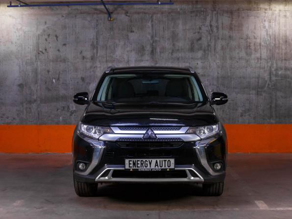 Mitsubishi Outlander III Рестайлинг 3 с пробегом 2021 года, цена 1 999 000 рублей, 203010 км, внедорожник, Автокод Объявления