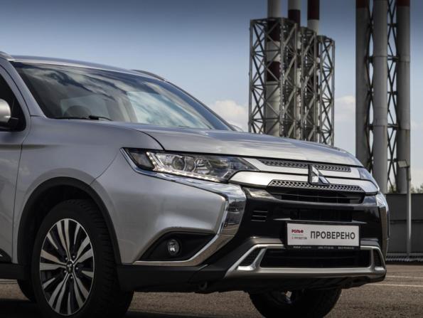 Mitsubishi Outlander III Рестайлинг 3 с пробегом 2019 года, цена 2 279 000 рублей, 77200 км, внедорожник, Автокод Объявления