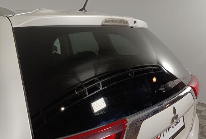 Mitsubishi Outlander III Рестайлинг 2 с пробегом 2016 года, цена 1 820 000 рублей, 142312 км, внедорожник, Автокод Объявления