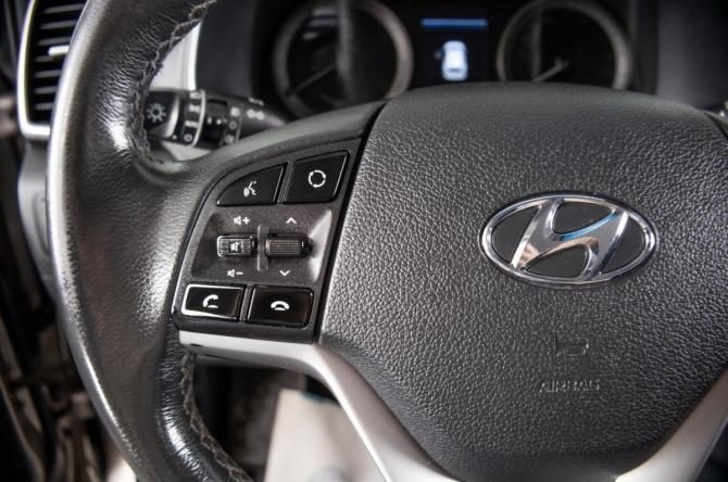 Hyundai Tucson III Рестайлинг с пробегом 2019 года, цена 1 999 000 рублей, 183000 км, внедорожник, Автокод Объявления