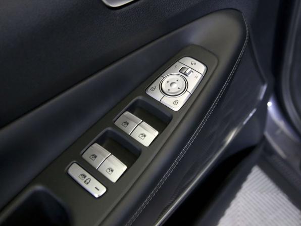 Hyundai Santa Fe IV Рестайлинг с пробегом 2021 года, цена 3 190 000 рублей, 137966 км, внедорожник, Автокод Объявления