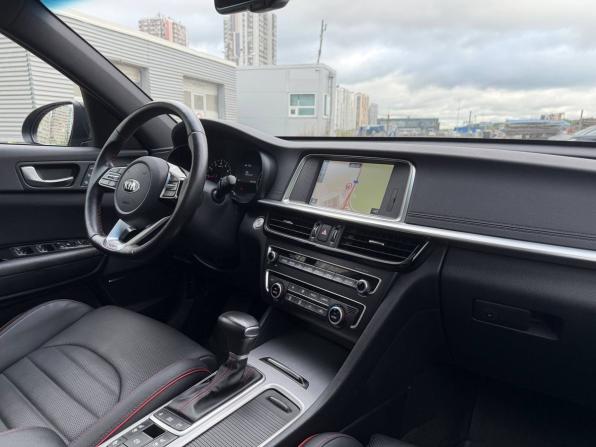 Kia Optima IV Рестайлинг с пробегом 2018 года, цена 1 895 000 рублей, 145000 км, седан, Автокод Объявления