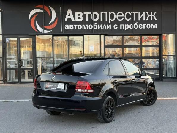Volkswagen Polo V Рестайлинг с пробегом 2018 года, цена 1 223 000 рублей, 101734 км, седан, Автокод Объявления