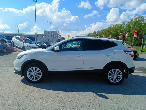 Nissan Qashqai II с пробегом 2015 года, цена 1 694 995 рублей, 118211 км, внедорожник, Автокод Объявления