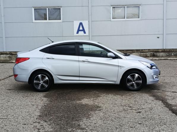 Hyundai Solaris I Рестайлинг с пробегом 2015 года, цена 1 119 600 рублей, 66540 км, седан, Автокод Объявления