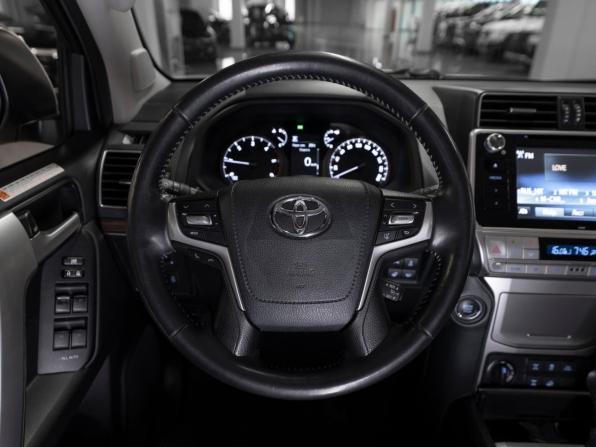 Toyota Land Cruiser Prado 150 Series Рестайлинг 2 с пробегом 2019 года, цена 4 900 000 рублей, 126064 км, внедорожник, Автокод Объявления