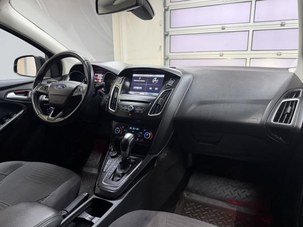 Ford Focus III Рестайлинг с пробегом 2016 года, цена 1 415 000 рублей, 60000 км, универсал, Автокод Объявления