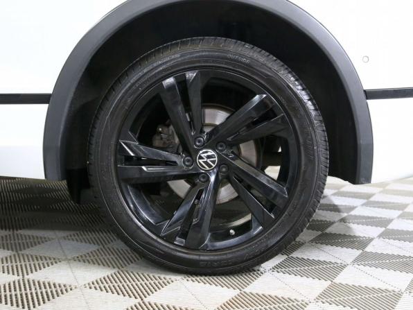 Volkswagen Tiguan II Рестайлинг с пробегом 2021 года, цена 3 250 000 рублей, 108596 км, внедорожник, Автокод Объявления