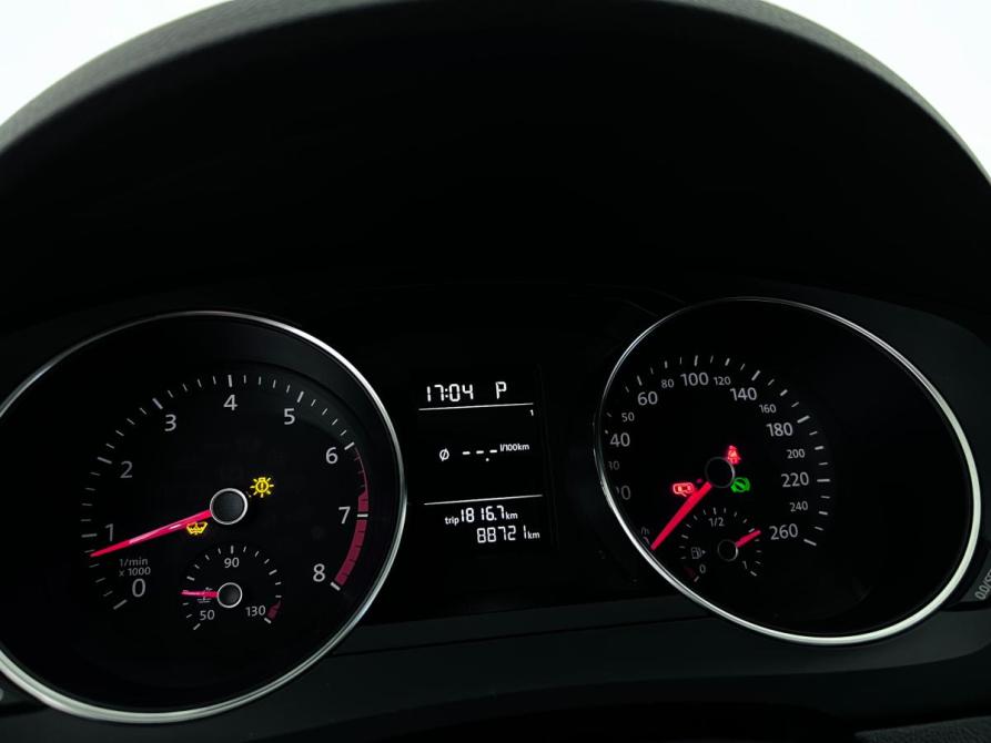 Volkswagen Jetta VI Рестайлинг Ростов-на-Дону  - изображение 13
