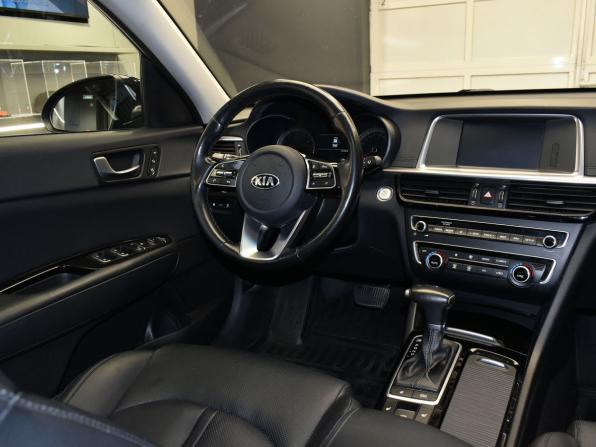 Kia Optima IV Рестайлинг с пробегом 2018 года, цена 1 760 000 рублей, 131629 км, седан, Автокод Объявления