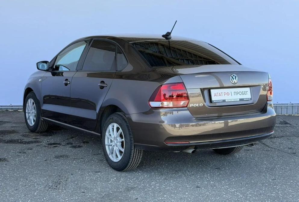 Volkswagen Polo V Рестайлинг Киров  - изображение 8