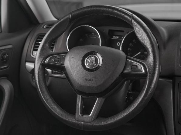 Skoda Yeti I Рестайлинг с пробегом 2014 года, цена 1 049 000 рублей, 200000 км, внедорожник, Автокод Объявления