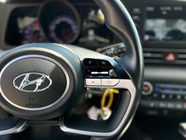Hyundai Elantra VII (CN7) с пробегом 2021 года, цена 2 350 000 рублей, 21950 км, седан, Автокод Объявления