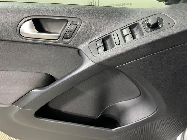 Volkswagen Tiguan I Рестайлинг с пробегом 2016 года, цена 1 149 000 рублей, 217591 км, внедорожник, Автокод Объявления