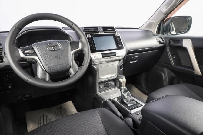 Toyota Land Cruiser Prado 150 Series Рестайлинг 2 с пробегом 2018 года, цена 4 659 000 рублей, 150000 км, внедорожник, Автокод Объявления