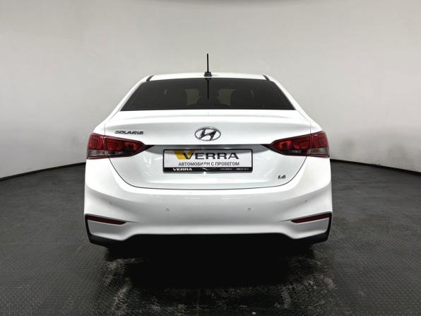 Hyundai Solaris II с пробегом 2017 года, цена 850 000 рублей, 142001 км, седан, Автокод Объявления
