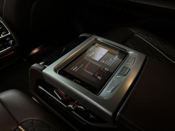 BMW 7 серии VI (G11/G12) Рестайлинг с пробегом 2019 года, цена 6 405 000 рублей, 63161 км, седан, Автокод Объявления