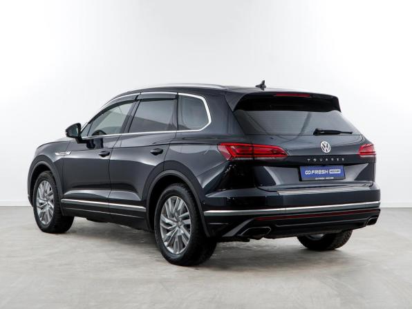 Volkswagen Touareg III с пробегом 2019 года, цена 4 246 900 рублей, 169765 км, внедорожник, Автокод Объявления