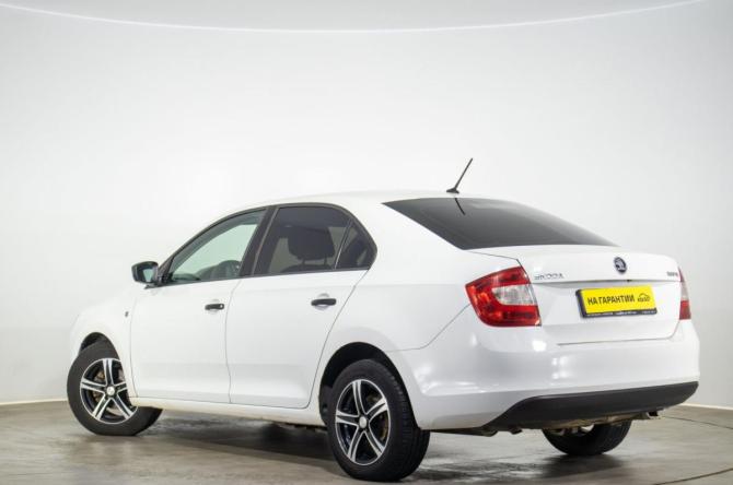 Skoda Rapid I с пробегом 2016 года, цена 699 000 рублей, 356000 км, лифтбек, Автокод Объявления