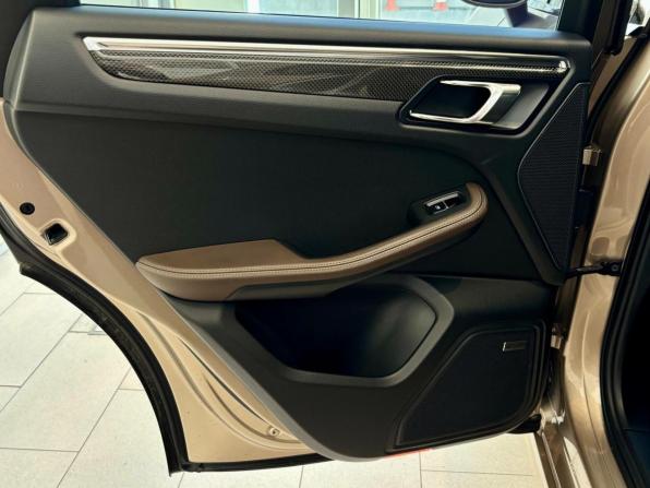 Porsche Macan I с пробегом 2015 года, цена 3 349 000 рублей, 107590 км, внедорожник, Автокод Объявления