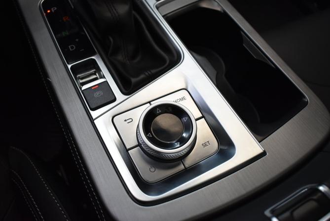 JETOUR X70+ I Рестайлинг с пробегом 2025 года, цена 2 410 000 рублей, 10119 км, внедорожник, Автокод Объявления