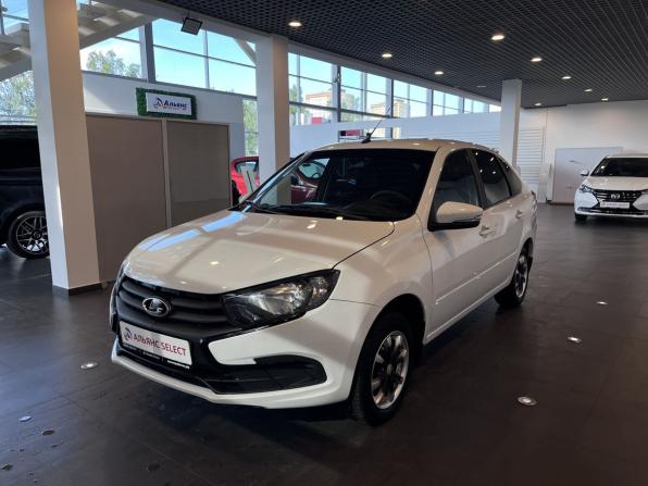 Lada (ВАЗ) Granta I Рестайлинг с пробегом 2022 года, цена 975 000 рублей, 33296 км, лифтбек, Автокод Объявления