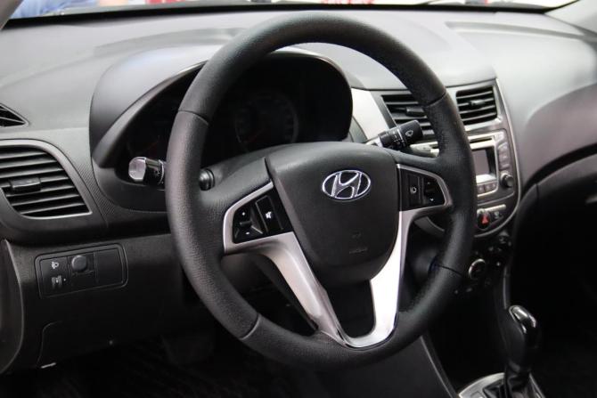 Hyundai Solaris I Рестайлинг с пробегом 2014 года, цена 945 350 рублей, 188559 км, седан, Автокод Объявления