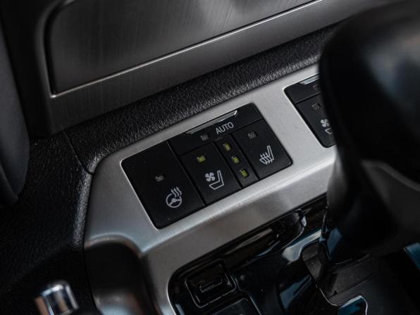 Toyota Land Cruiser 200 Series Рестайлинг 2 с пробегом 2016 года, цена 6 000 000 рублей, 268467 км, внедорожник, Автокод Объявления