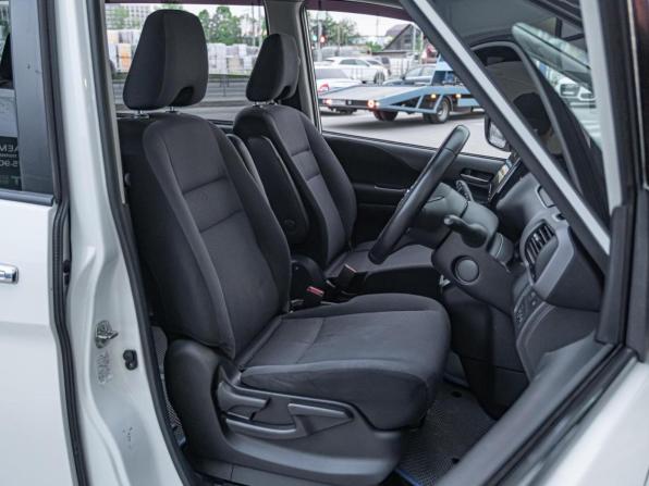 Nissan Serena V (C27) с пробегом 2018 года, цена 2 099 000 рублей, 117935 км, минивэн, Автокод Объявления