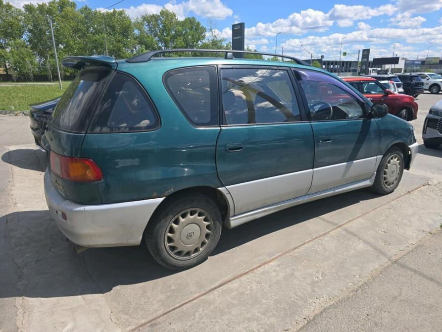 Toyota Ipsum I (M10) Курган  - изображение 2