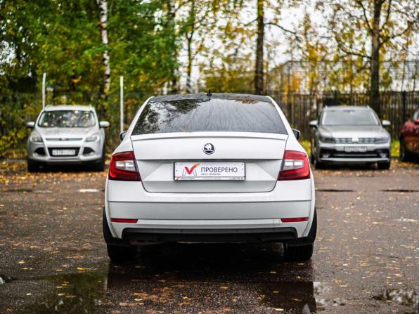 Skoda Octavia III (A7) Рестайлинг с пробегом 2017 года, цена 1 930 000 рублей, 94961 км, лифтбек, Автокод Объявления