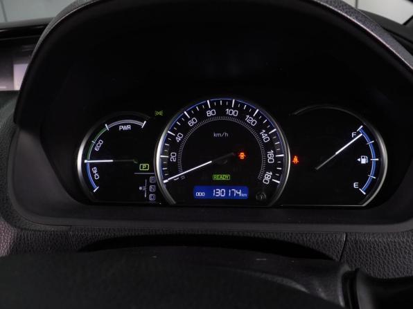 Toyota Esquire I с пробегом 2016 года, цена 2 335 000 рублей, 130174 км, минивэн, Автокод Объявления
