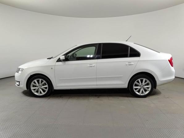 Skoda Rapid I с пробегом 2015 года, цена 848 000 рублей, 214000 км, лифтбек, Автокод Объявления
