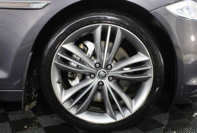 Jaguar XJ IV (X351) с пробегом 2010 года, цена 1 350 000 рублей, 140000 км, седан, Автокод Объявления