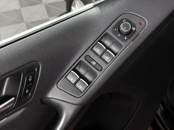 Volkswagen Tiguan I Рестайлинг с пробегом 2015 года, цена 1 480 000 рублей, 130867 км, внедорожник, Автокод Объявления
