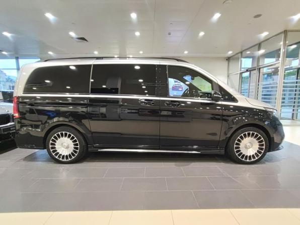 Mercedes-Benz V-Класс III (W447) Рестайлинг с пробегом 2022 года, цена 7 990 000 рублей, 55725 км, минивэн, Автокод Объявления
