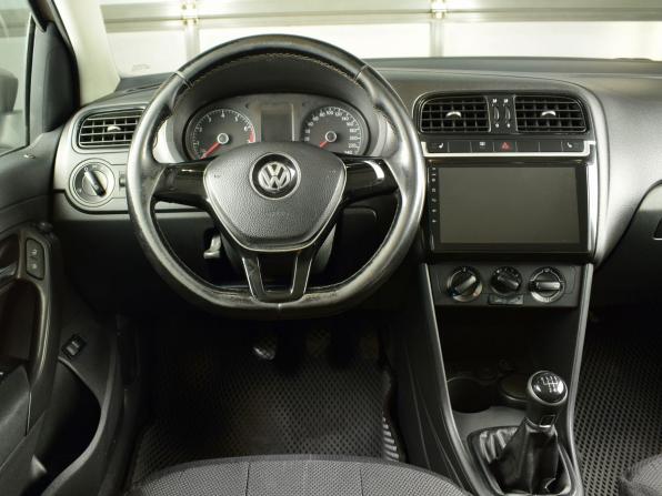 Volkswagen Polo V Рестайлинг с пробегом 2017 года, цена 799 995 рублей, 314007 км, седан, Автокод Объявления