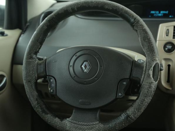Renault Scenic II Рестайлинг с пробегом 2009 года, цена 305 000 рублей, 243000 км, компактвэн, Автокод Объявления